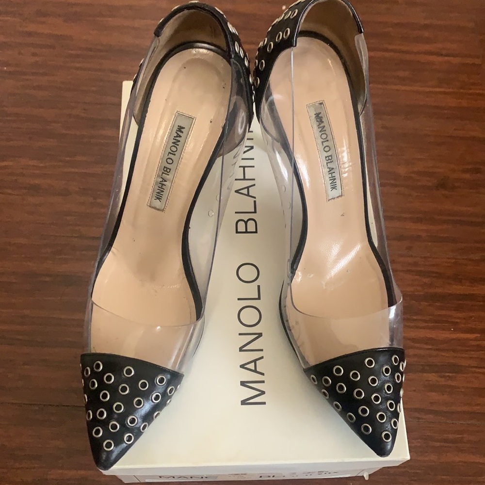 Manolo Blahnik Pachastud calf black heels size 40